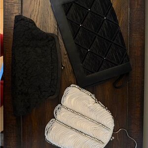 Elegant Black and White Clutch Set